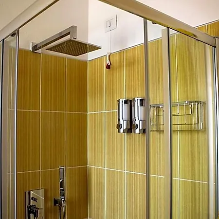 L' Arcobaleno Bed and Breakfast 3*